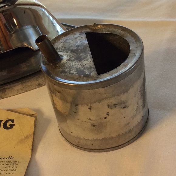 ANTIQUE DIAMOND STREAMLINED IRON - Picture 4 of 8